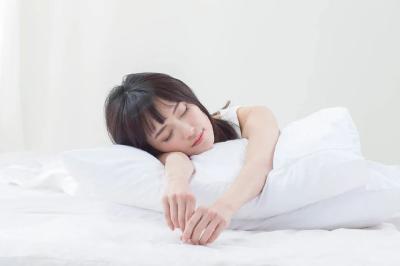 早上起床手麻是什么原因？