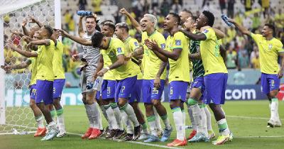 世界杯今日看点：巴西冲击连胜晋级 C罗迎来“复仇”时刻