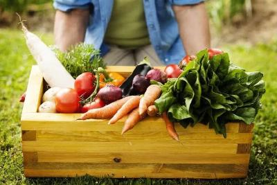 3种蔬菜已被列入“致癌清单”，可信吗？想防癌，4种食物最好少吃