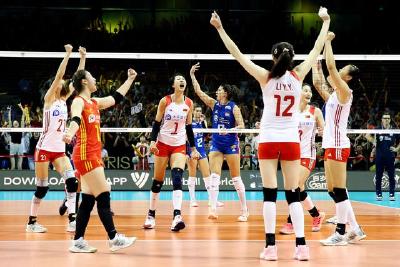 放下包袱！中国女排3-1逆转塞尔维亚，结束奥运资格赛