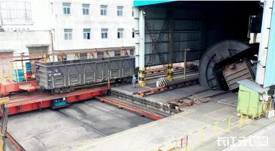武铁“海江铁”联运 为钢厂输送矿石2千万吨