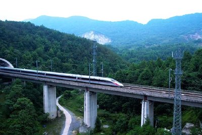 6月15日起，京广高铁武广段将常态化按时速350公里运营