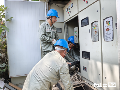 国网鄂州供电公司：改造设备，确保2000户居民迎峰度夏用电无忧