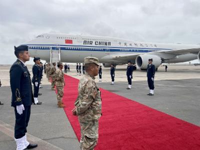 高清大图丨习近平主席乘专机离开利马