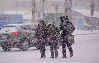 局地降温超18℃！暴雪、寒潮、大风三预警继续发布