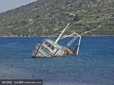 韩国庆州附近海域一艘渔船倾覆 6人心肺停止