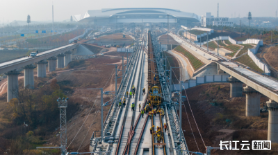 2025年建成通车 沪渝蓉高铁武宜段铺轨施工全部完成