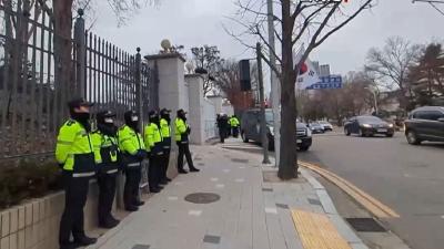 韩国法院批准对尹锡悦的拘留令 称其“有毁灭证据之嫌”