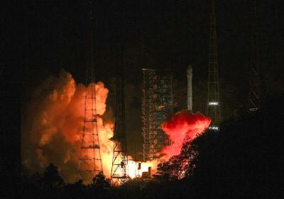 天问二号任务发射圆满成功