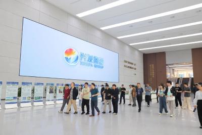 “中国式现代化的万千气象”网络名人湖北行走进宜昌，探寻宜昌现代化发展生动实践