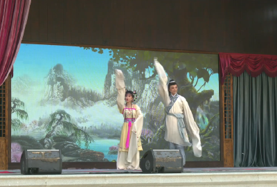非遗文化邂逅山水之美 湖北黄梅“戏曲+旅游”点亮“五一”假期