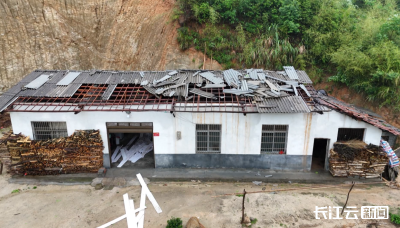 咸宁通城：大风强降雨来袭 及时转移 四口之家成功避险