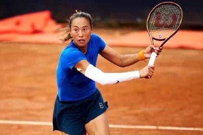 WTA1000罗马站女单1/4决赛 郑钦文积极备战萨巴伦卡