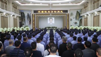 武汉公安一等功臣万松牺牲，年仅50岁