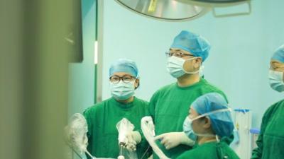 全国先进工作者饶龙泉：基层医疗的“健康守护者”