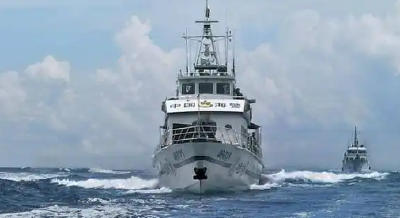 中国海警舰艇编队5月14日在我钓鱼岛领海巡航