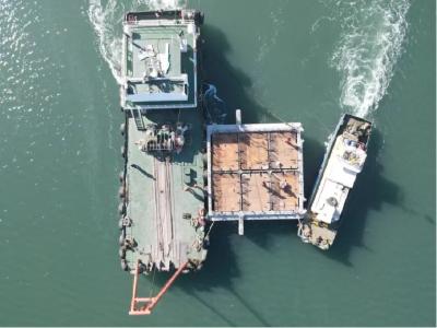 中交一航局三公司长海试验基地水工、土建及配套工程项目首座沉箱安装圆满完成