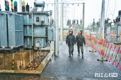 暴雨突袭 湖北电网近5700人应急值守保供电