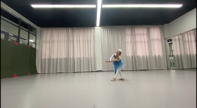 小牡丹—《春晓》