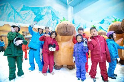 “五一”假期湖北“热火朝天” 冰雪运动受热捧