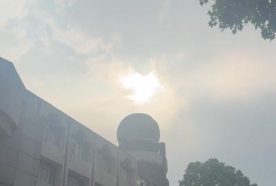 天气预报武汉高考期间大雨 这个考场外却出太阳了！