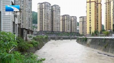 湖北迎战强降雨 | 鹤峰：商户发朋友圈求助 民兵上门清淤