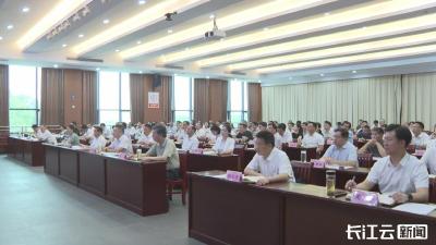 “弘扬三大精神 汇聚奋进力量”宣讲走进黄冈英山