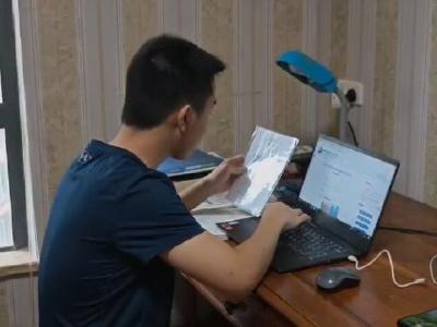 武汉学霸查分查出“隐藏款”：高中三年成绩最好的一次