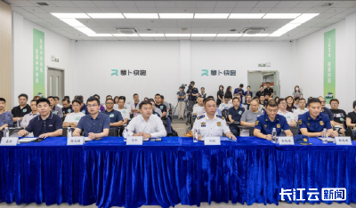 武汉消防发起夏季新能源汽车安全宣教活动，为绿色出行保驾护航