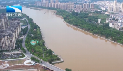 湖北迎战强降雨 | 红安：供水管道被冲毁 应急送水解民忧