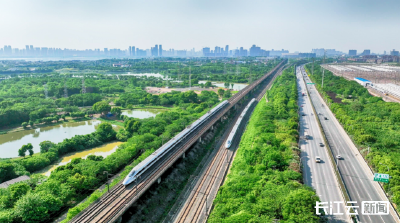 铁路暑运7月1日启动 武铁日均增开旅客列车60列提升运力