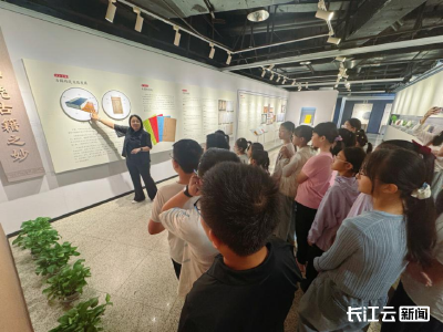 穿越百年的儿童节礼物：武汉图书馆给00后的文化盲盒