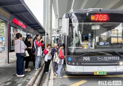 高考期间，考生凭准考证可免费乘坐武汉公交