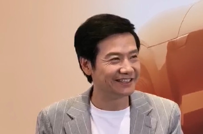 对话雷军：尽早在武汉实现万人研发中心，为家乡做贡献