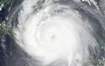 台风“蝴蝶”逼近 中央气象台发布“台风+暴雨”双预警