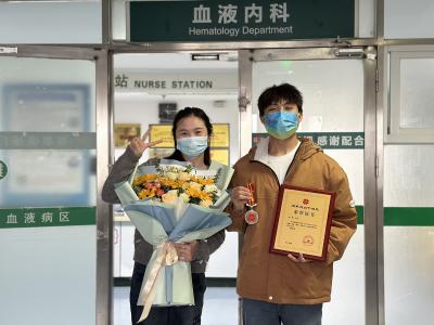 大学期间累计献血10000cc，毕业后他选择继续逐梦西部