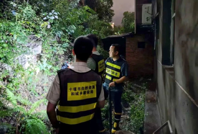 31户74人提前转移避险!十堰市以“迎战”状态严防地质灾害风险隐患