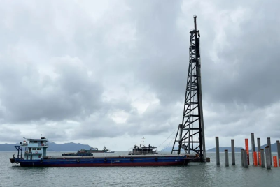 中交一航局：高栏港海洋综合执法基地项目首根PHC管桩试桩施工成功完成