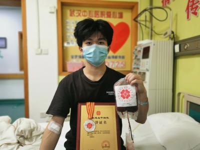从志愿者到捐献者，21岁大学生为患者送去生命希望