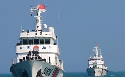 中国海警位中国黄岩岛领海及周边区域执法巡查