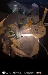 外卖平台狂撒券，奶茶店“爆单”，商家无奈关闭接单