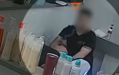 确认过眼神 民警洗头认出头顶理发师是违法行为人