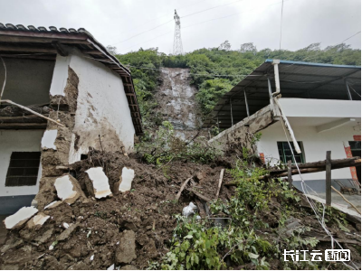 十堰郧西县成功避险2起滑坡灾害 避免伤亡3户6人