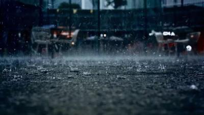 暴雨+强对流天气预警 这些地方将有雷暴大风或冰雹天气