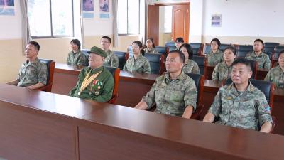 98岁老兵看九三阅兵：今天阅兵的先进武器，我叫不出名却满心自豪