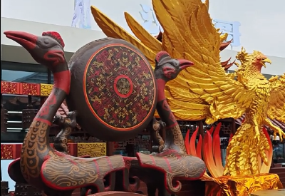 神农架梆鼓“咚咚”敲响文旅博览会，楚风汉韵花车引发打卡热潮