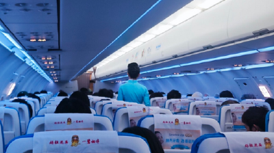 云端锐评丨乘客恐飞服安眠药被拒，机上用药规则成“盲区”？