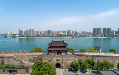 荆州公交问鼎全省一类城市榜首 90分创优领跑荆楚