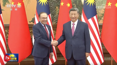 习近平会见伊朗总统佩泽希齐扬