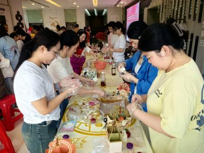 生物城社区筹备组举办中秋国庆双节“廉”动活动